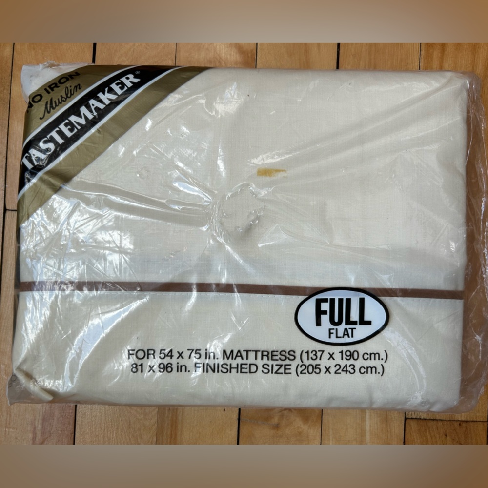 Vintage Tastemaker white cotton full bed flat sheet in package 81x96
